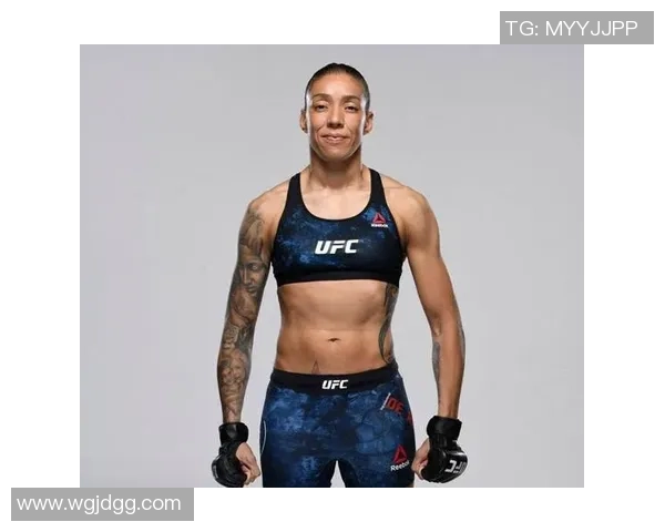 霍洛威与埃德加的巅峰对决UFC赛场上的荣耀之战